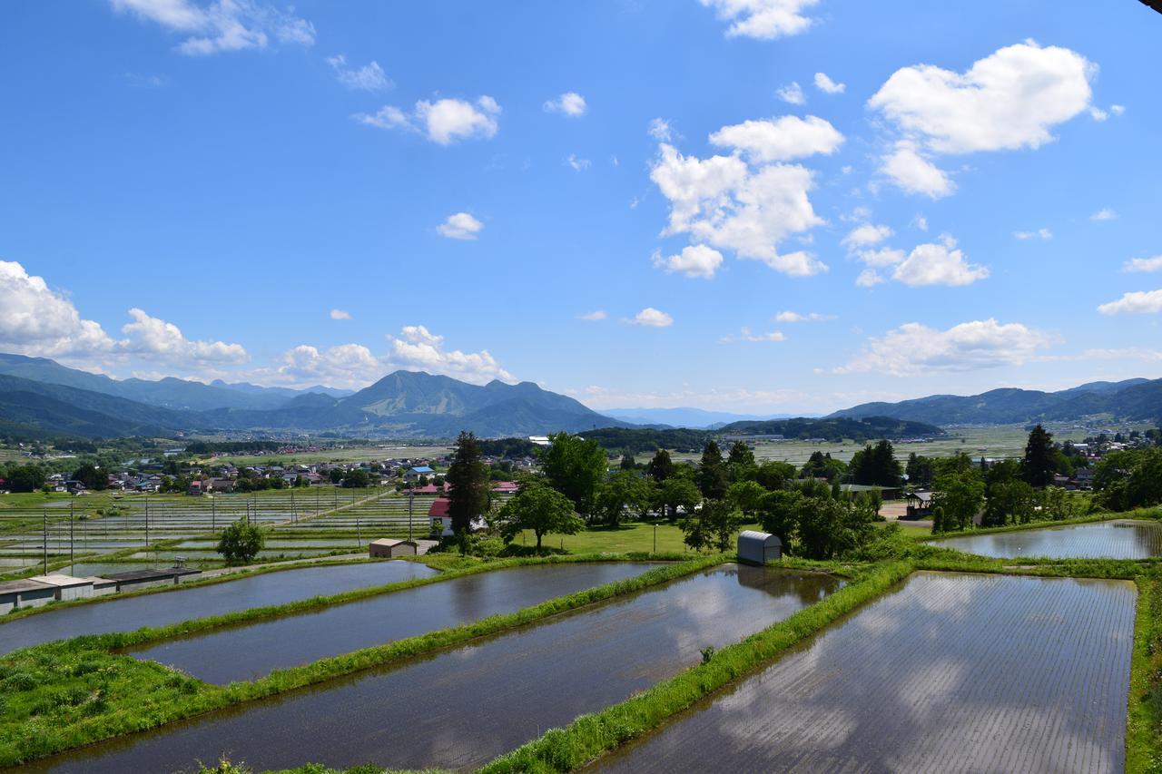 Отель Togari Onsen Alpen Plaza Iiyama Экстерьер фото